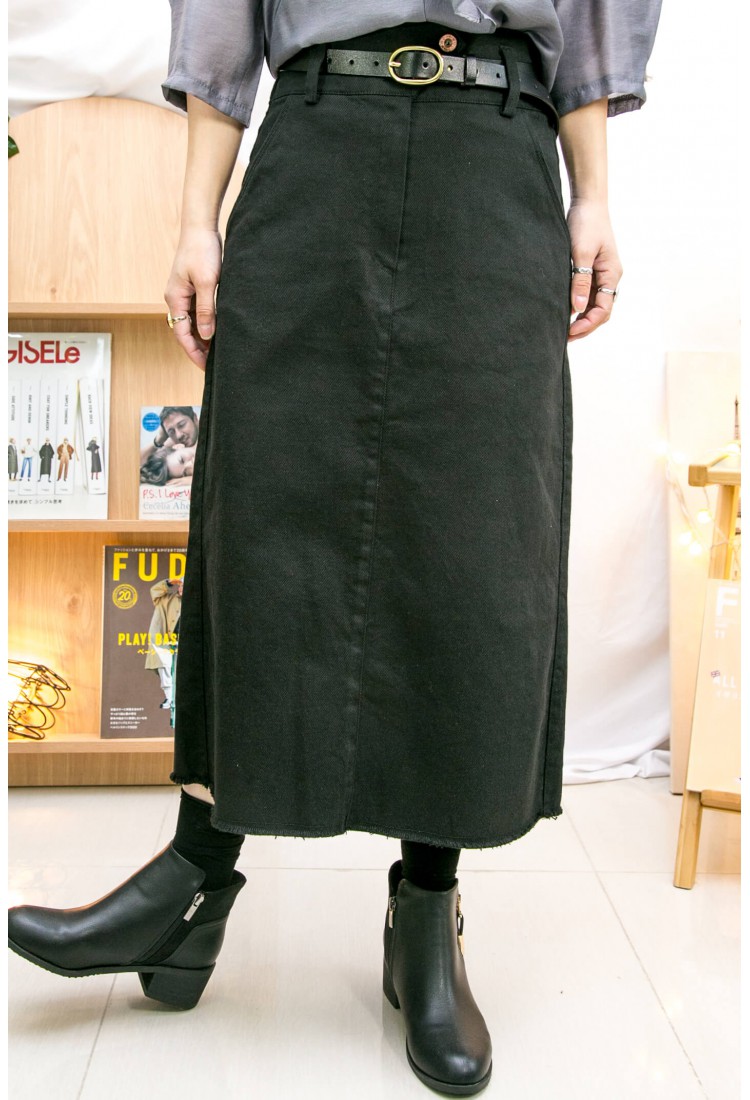 2215-1166 ' 這是SIZE S ' 後腰橡根 ‧ 前腰斜扣鈕 ‧ 扯布料半截裙 (韓國)